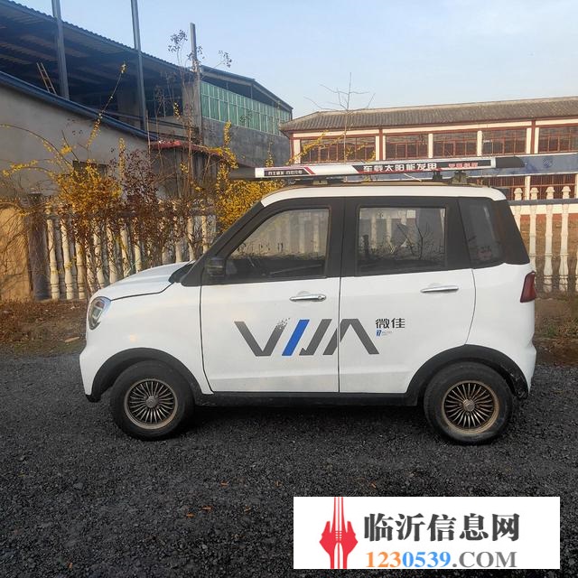 半价急出电动三轮车