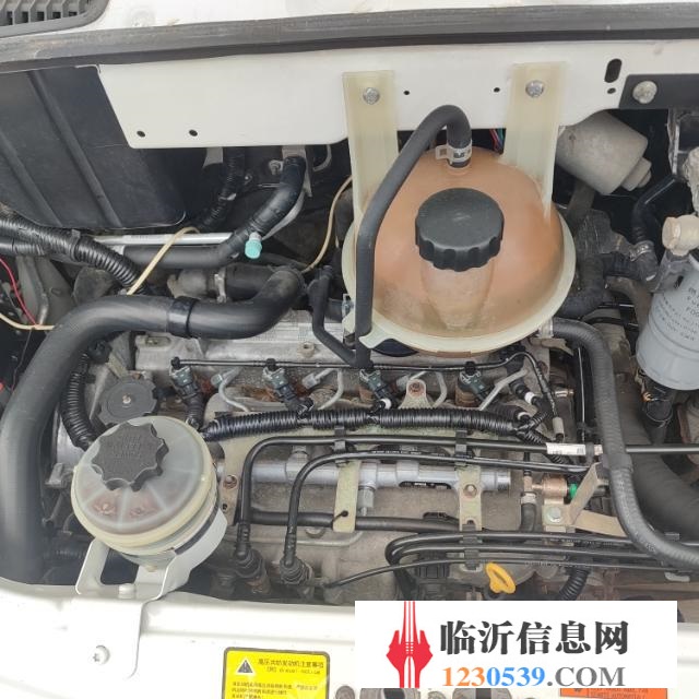 上汽大通V80三座货运版