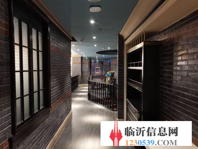 兰山区繁华地段餐饮店超低价急转