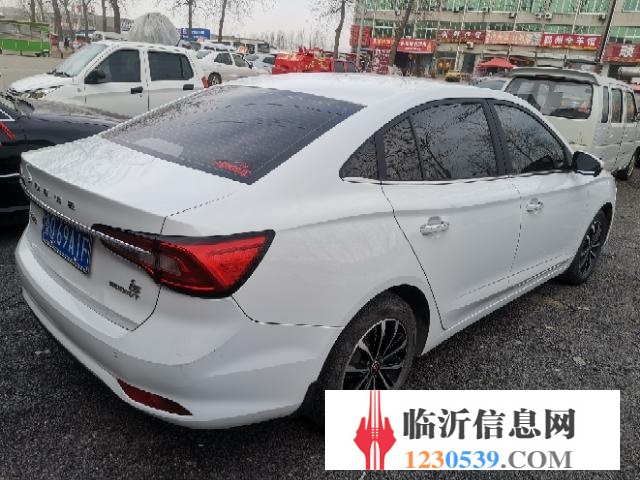 荣威 荣威i5 2020款 Ei5 豪华版