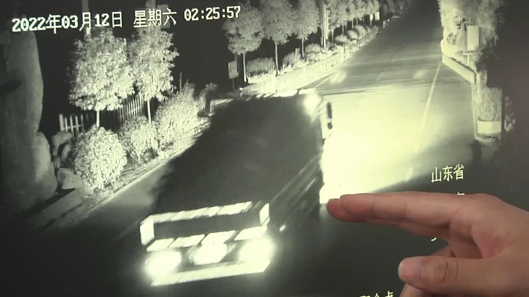 意想不到!这个嫌疑人把手伸向了公厕