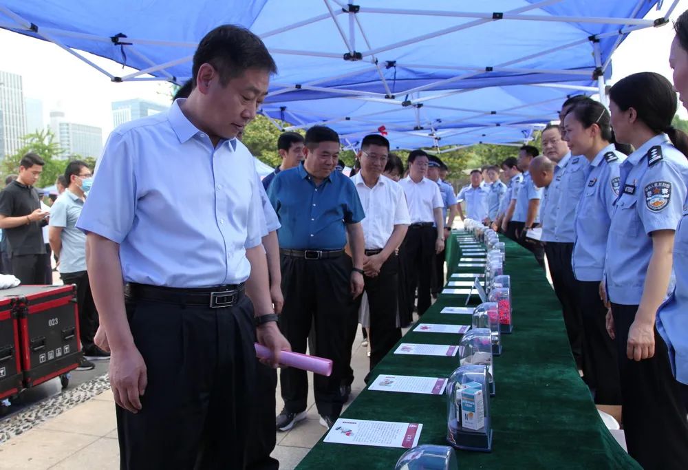临沂市举行“喜迎二十大、禁毒保平安”“6.26”国际禁毒日主题宣传活动