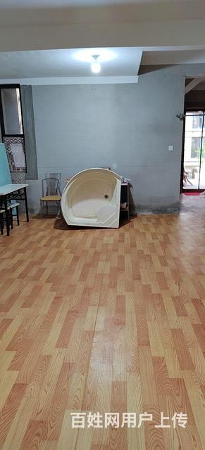 叠加别墅，190平方，178万，楼下有自己的小菜园，